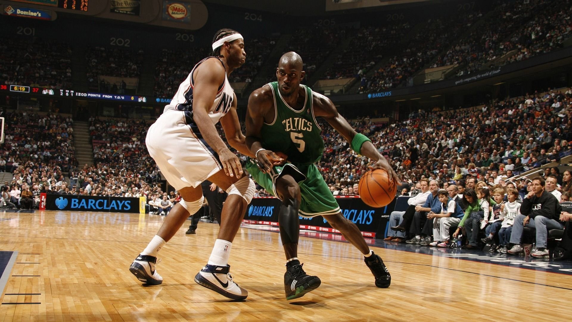Rookie夺冠引爆全球粉丝狂欢|